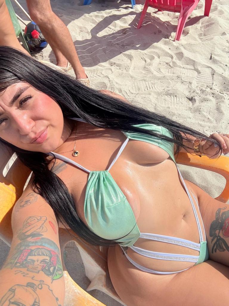 Chica busca chico en Huelva: 