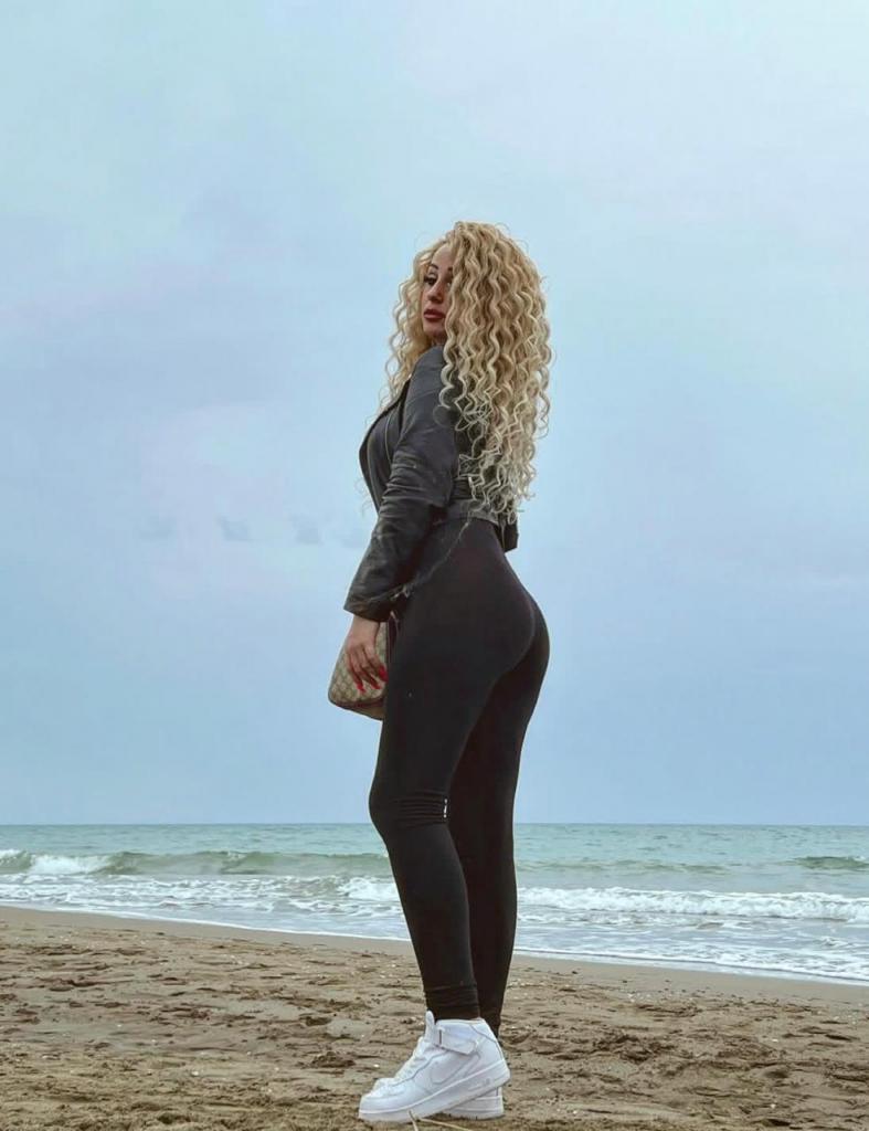 Chica busca chico en Alicante: 