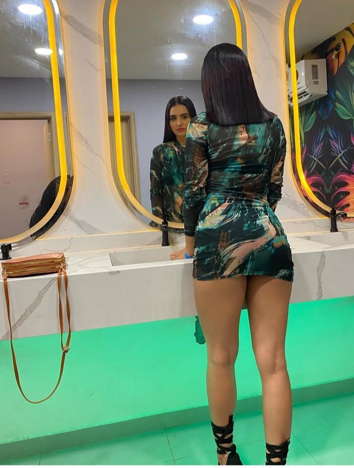 Chica busca chico en Almería: 