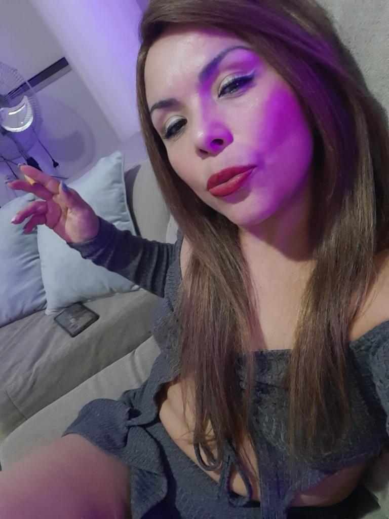 Chica busca chico en Almería: 