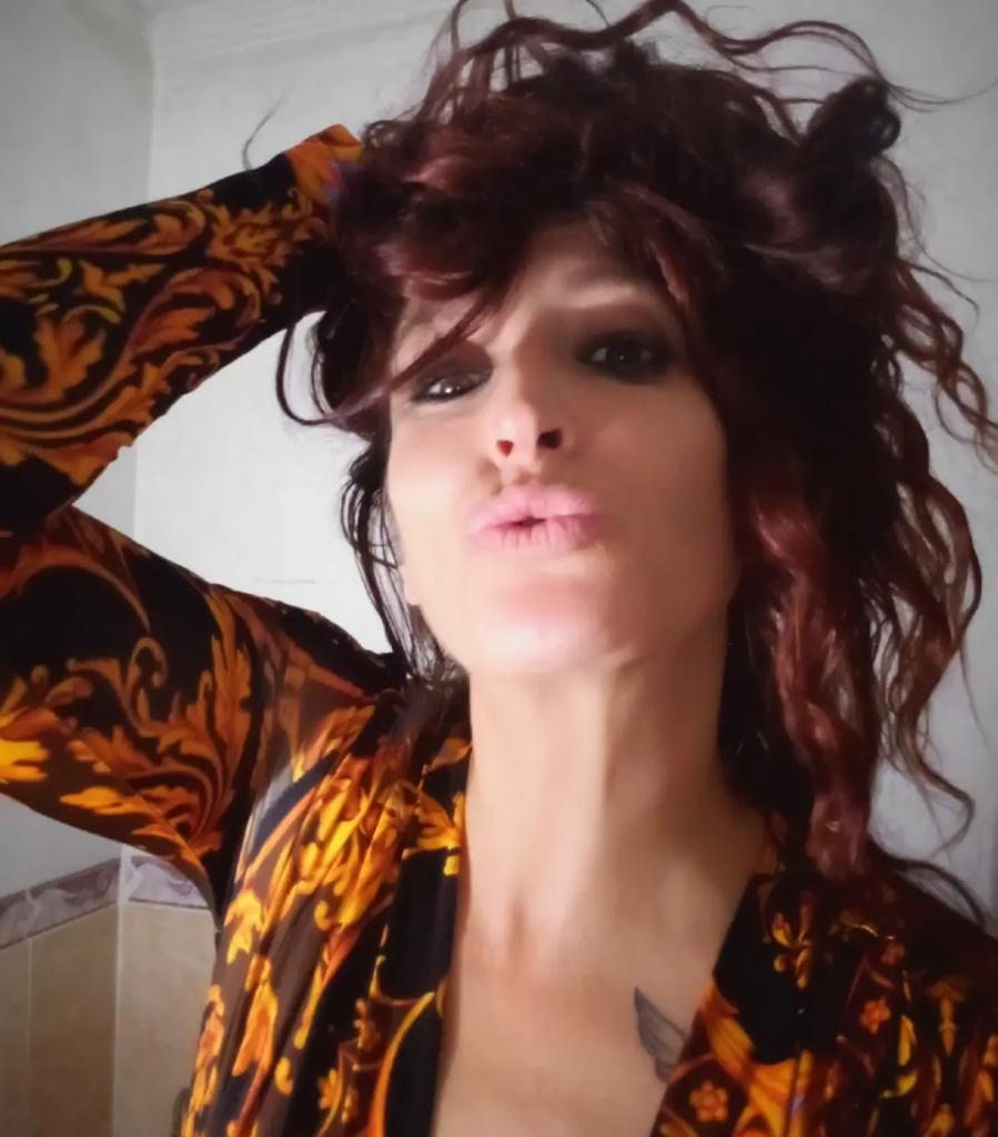 Chica busca chico en Alicante: 