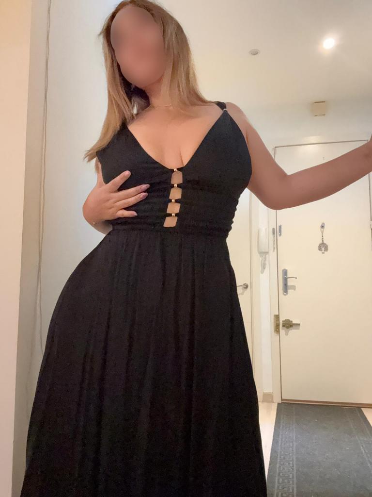 604196380: Chica busca chico en Barcelona