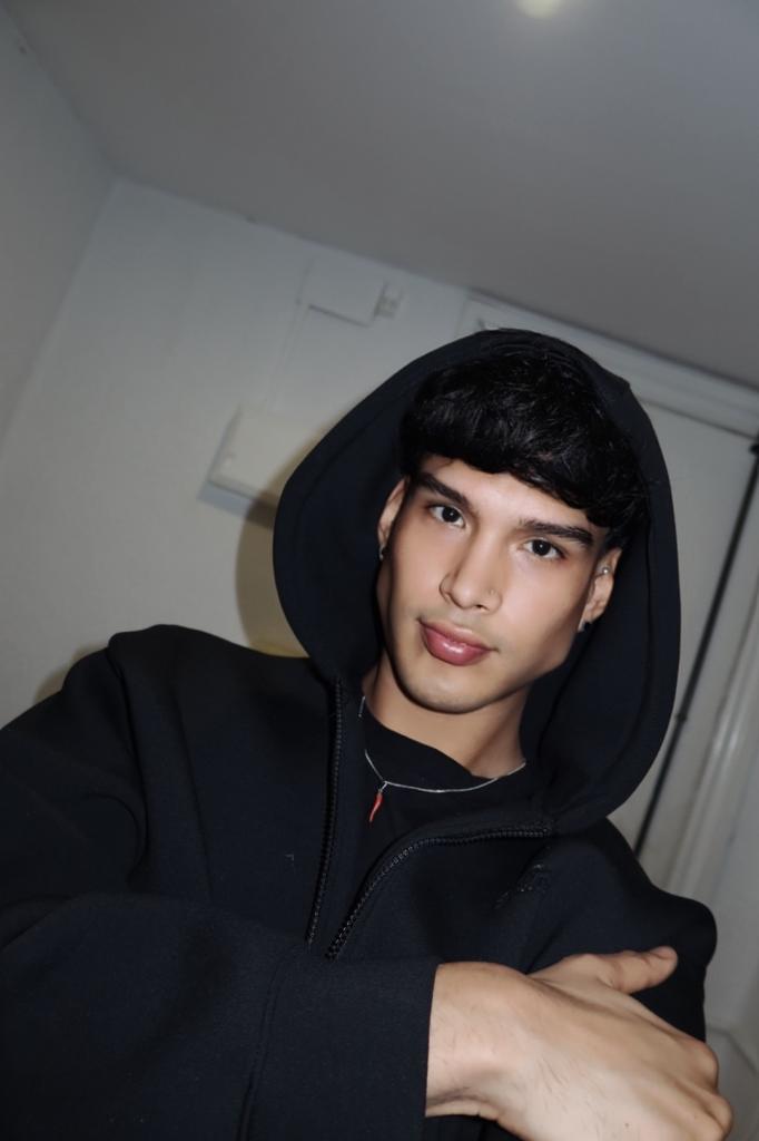 Chico busca chica en Valencia: 