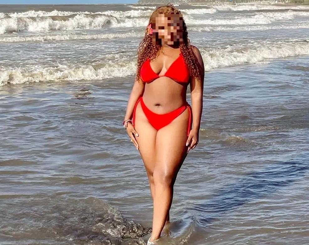 631180486: Chica busca chico en Málaga