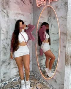 617617016: Chica busca chico en Barcelona