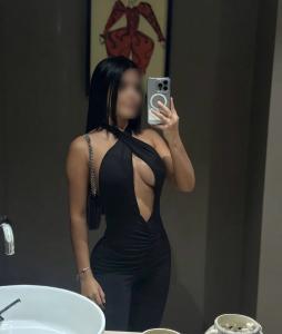 631093942: Chica busca chico en La Coruña