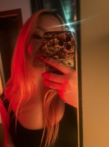 641076011: Chica busca chico en Pontevedra