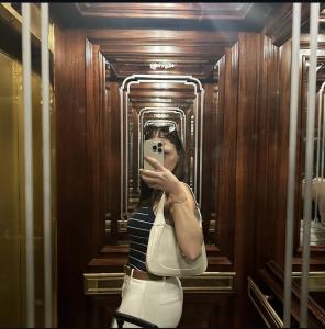 632054051: Chica busca chico en Sevilla