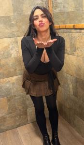 695772668: Chica busca chico en Málaga