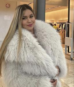 627274058: Chica busca chico en Granada