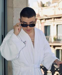 642560719: Chico busca chica en Barcelona