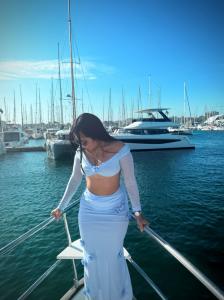 667284566: Chica busca chico en Málaga