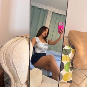 624032414: Chica busca chico en Sevilla