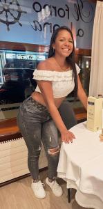 674958711: Chica busca chico en Las Palmas