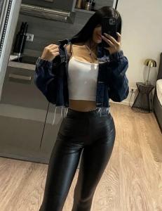 610394570: Chica busca chico en Zaragoza