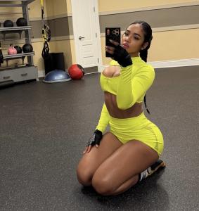 612448556: Chica busca chico en Málaga