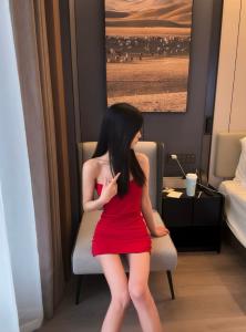 663942771: Chica busca chico en Huelva