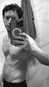 644940774: Chico busca chica en Valencia