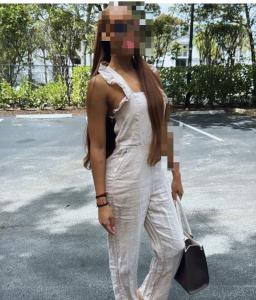 663138079: Chica busca chico en Sevilla