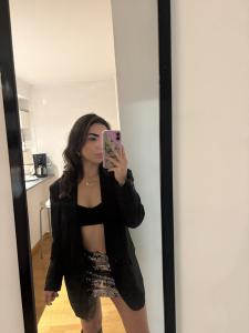 644763540: Chica busca chico en Barcelona