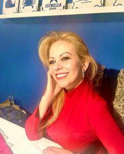 610314399: Chica busca chico en Valencia