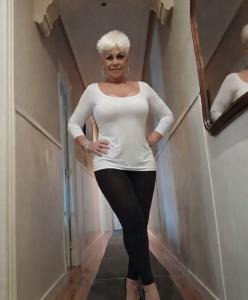 667097103: Chica busca chico en Asturias