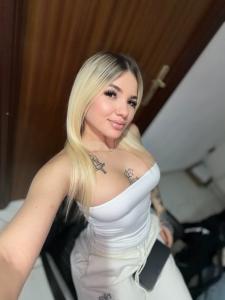 610935078: Chica busca chico en Málaga