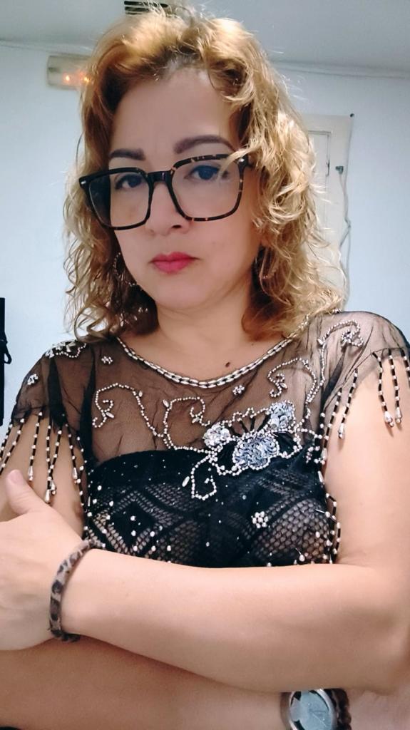 642993494: Chica busca chico en Alicante