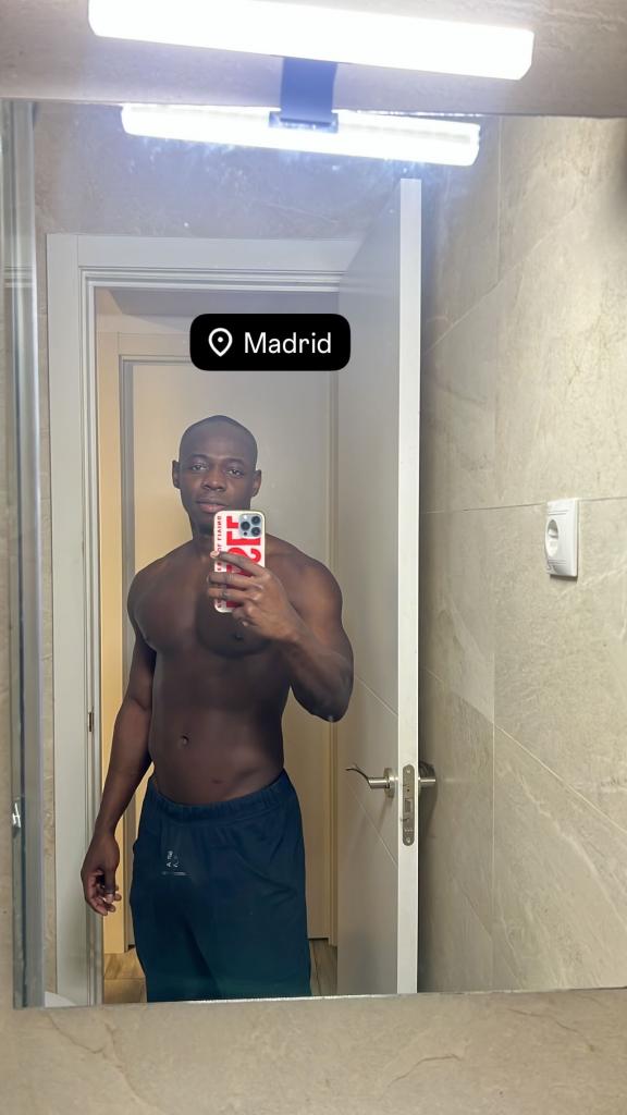 651585906: Chico busca chica en Madrid