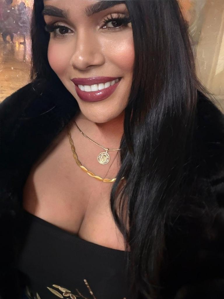 613608769: Transexual en Granada