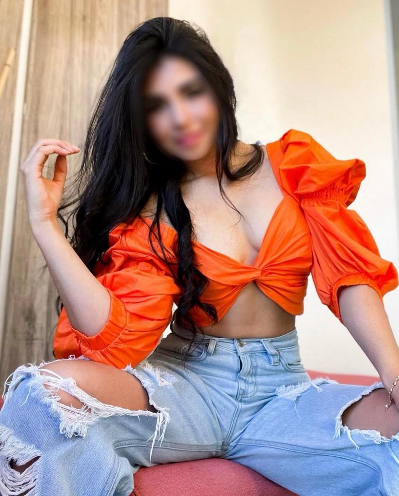 Chica busca chico en Sevilla: 