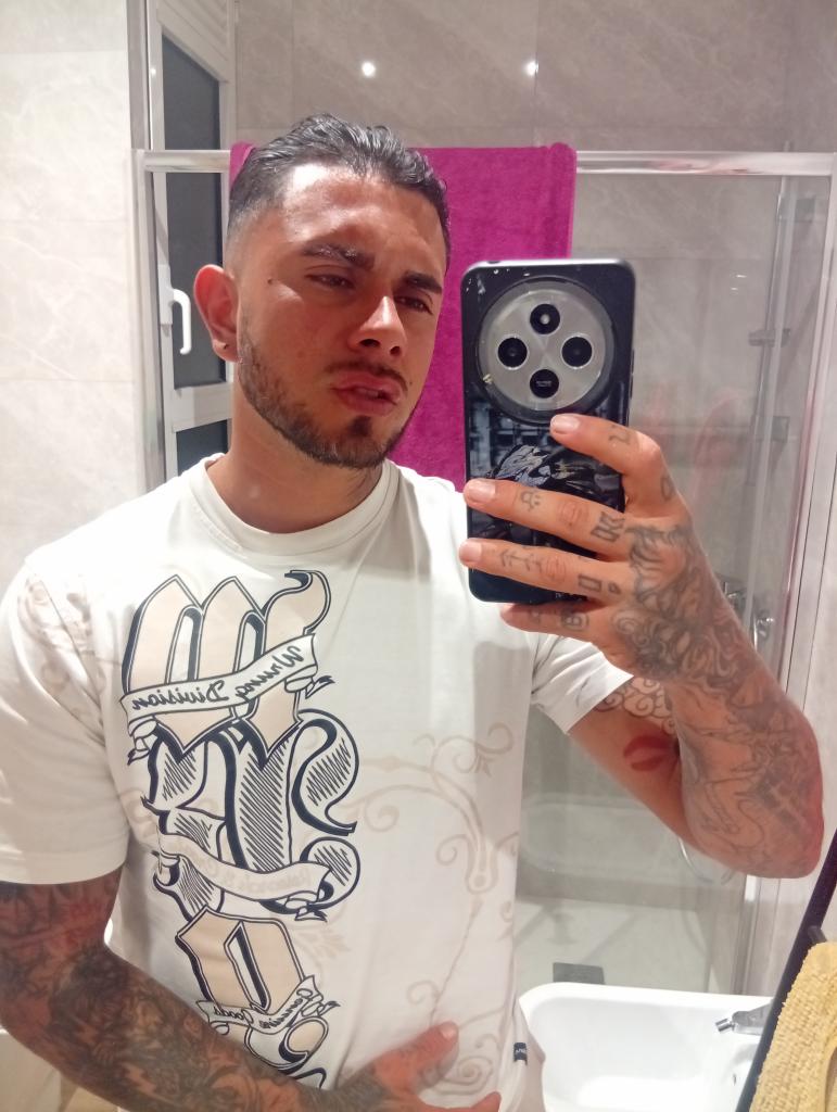 Chico busca chica en Murcia: 