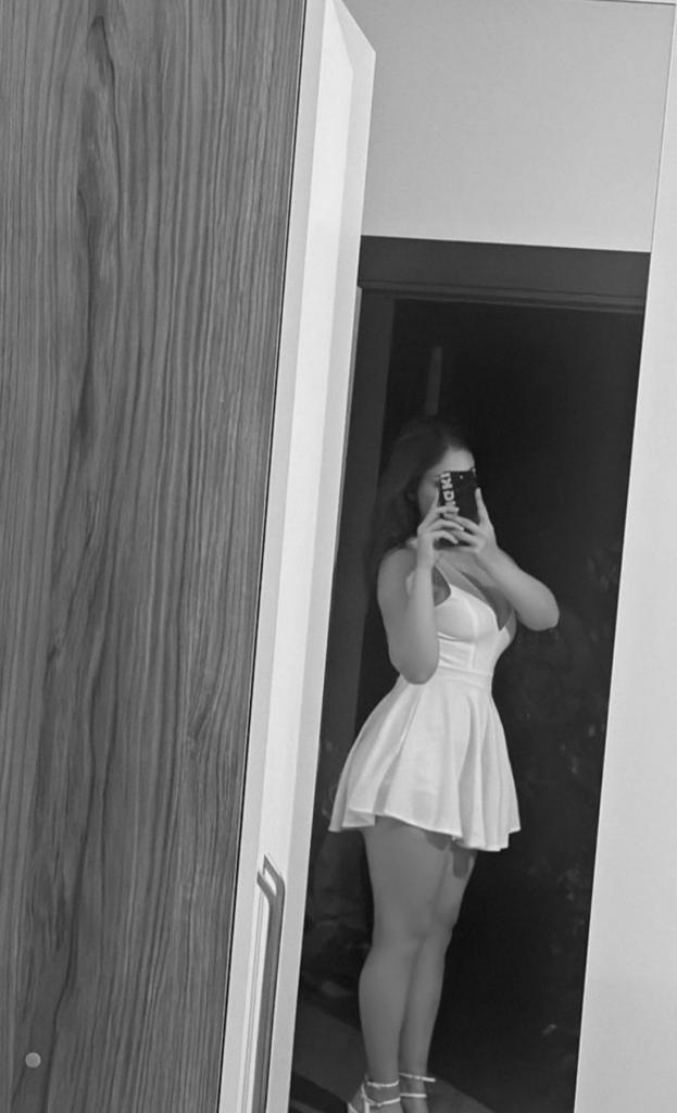 Chica busca chico en Granada: 