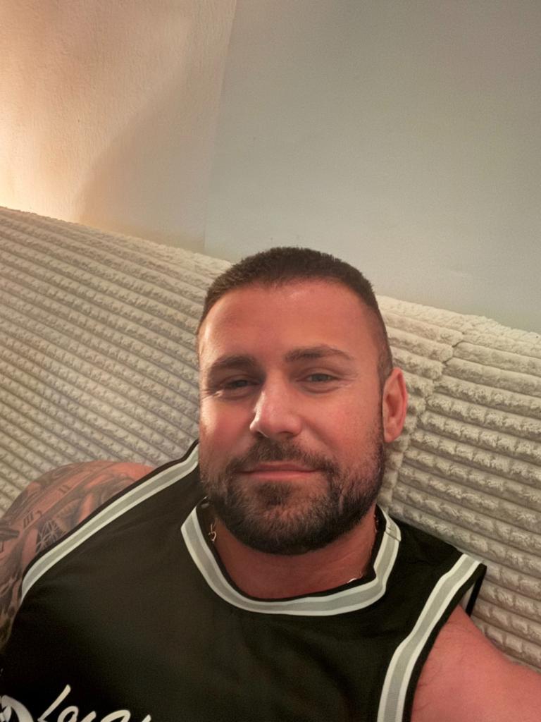 Chico busca chica en Mallorca: 