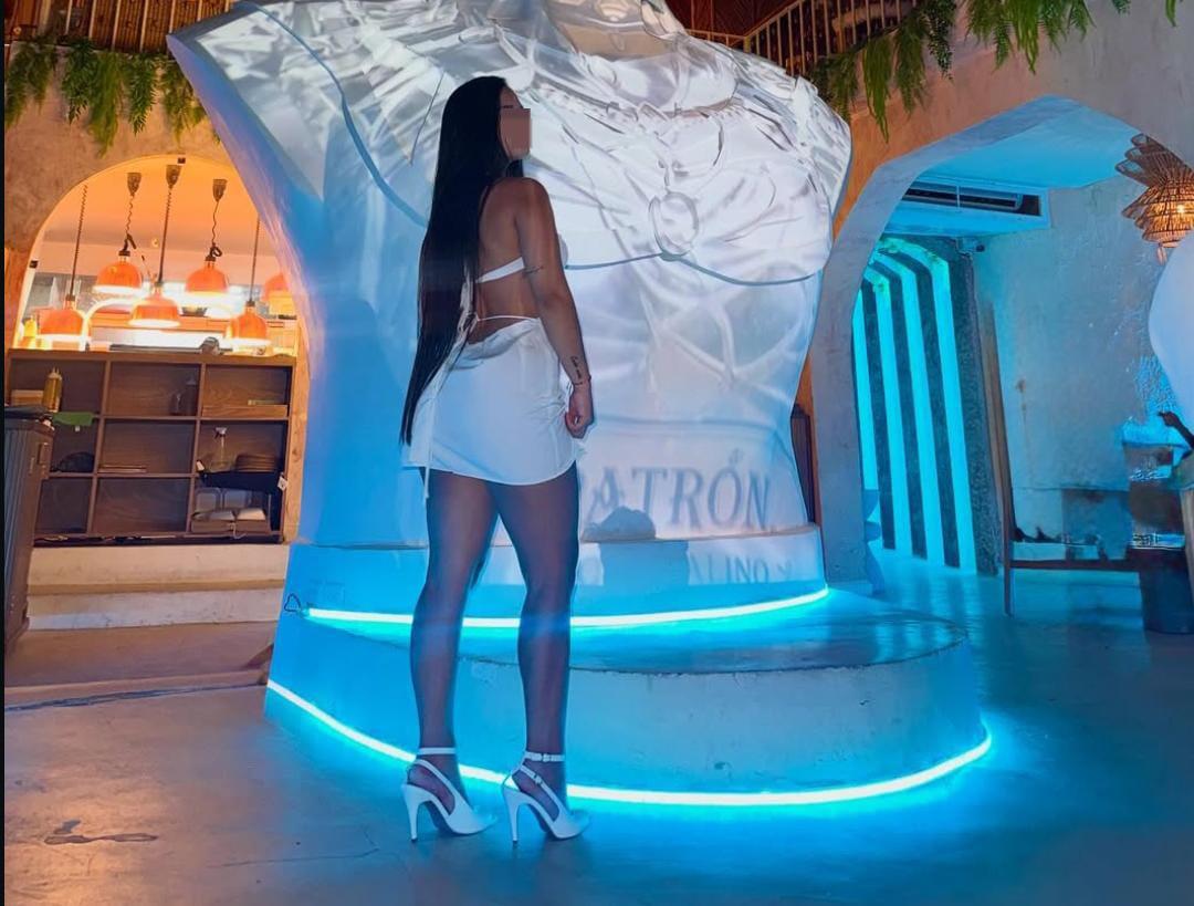 Chica busca chico en Granada: Chica busca chico