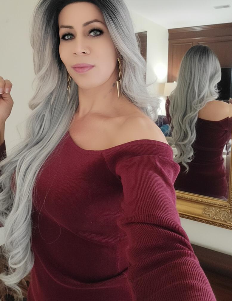 631825988: Travesti en Valencia