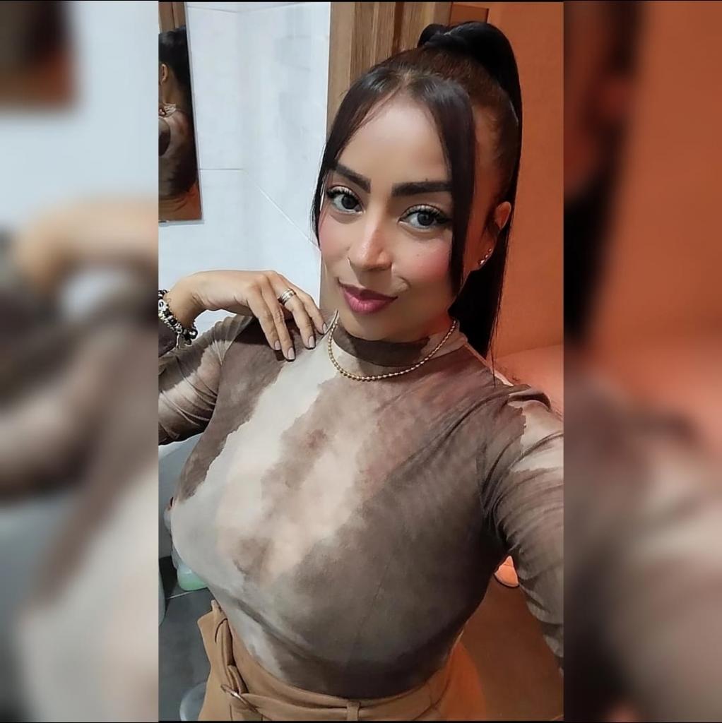 Chica busca chico en Huelva: 