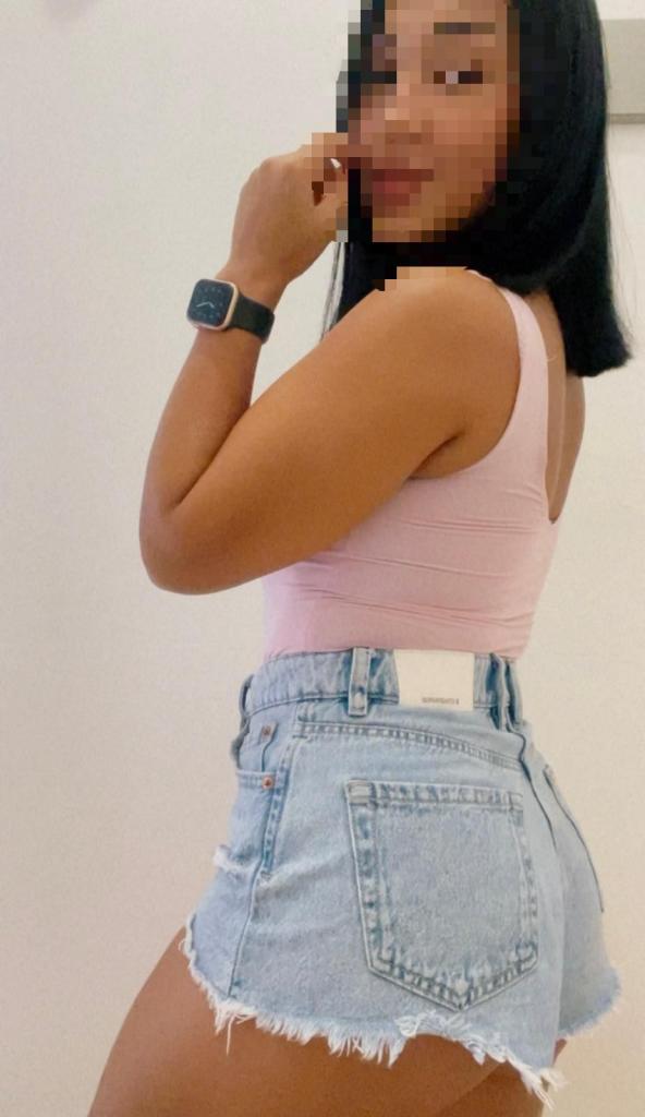 Chica busca chico en Tenerife: 