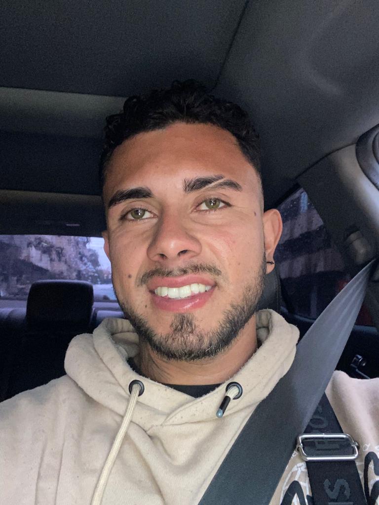 631336049: Chico busca chica en Alicante