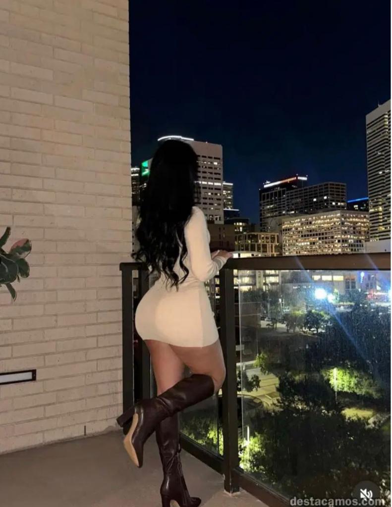 Chica busca chico en Huelva: 