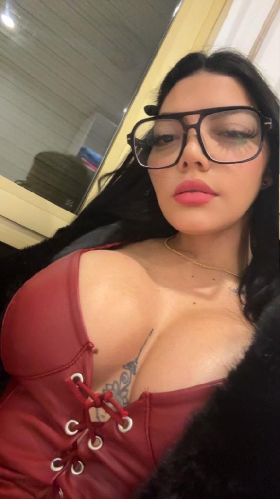 Chica busca chico en Tenerife: 