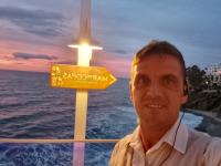 698448326: Chico busca chica en Málaga