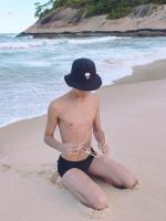 677499579: Chico busca chica en La Coruña