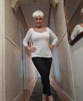 667097103: Chica busca chico en Asturias