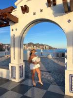 610946914: Chica busca chico en Madrid