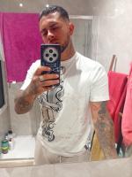 631336049: Chico busca chica en Alicante