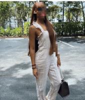 663138079: Chica busca chico en Sevilla