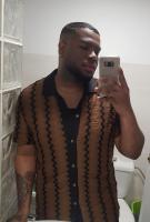 633509531: Chico busca chica en Barcelona