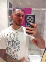 631336049: Chico busca chica en Murcia