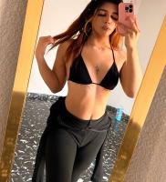 642405378: Chica busca chico en Barcelona